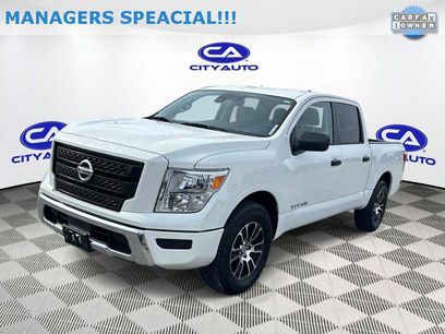 Used 2022 Nissan Titan SV