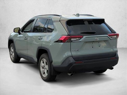 Used 2019 Toyota RAV4 XLE w/ Convenience Package image 7