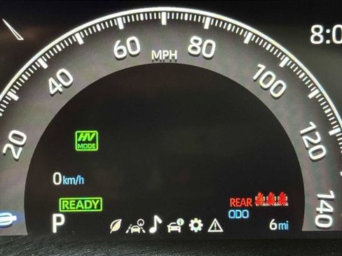 New 2025 Toyota RAV4 SE image 17