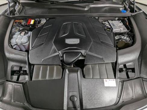 Used 2021 Porsche Cayenne Coupe AWD/4WD image 34