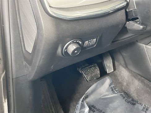 Used 2022 Jeep Compass Limited image 10