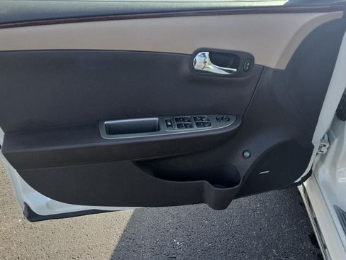 Used 2011 Chevrolet Malibu LTZ FWD image 13