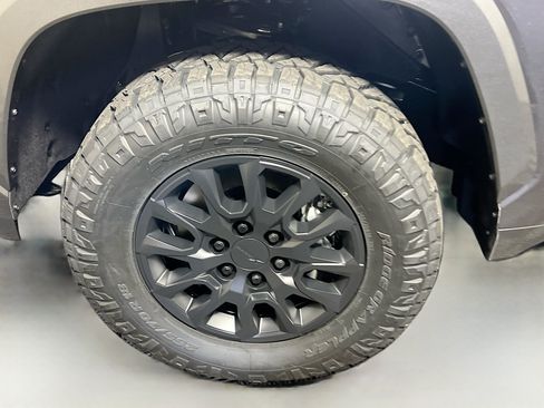 New 2026 Toyota Tundra Limited AWD/4WD image 13