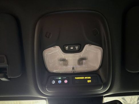 Certified 2025 Chevrolet Colorado ZR2 w/ Technology Package AWD/4WD image 22
