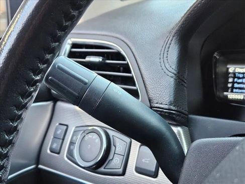 Used 2013 Lincoln MKX AWD image 15