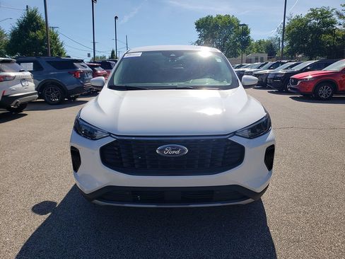 Certified 2023 Ford Escape Active w/ Tech Pack #2 FWD image 2