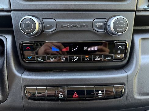 New 2025 RAM ProMaster 2500 w/ Convenience Group image 27