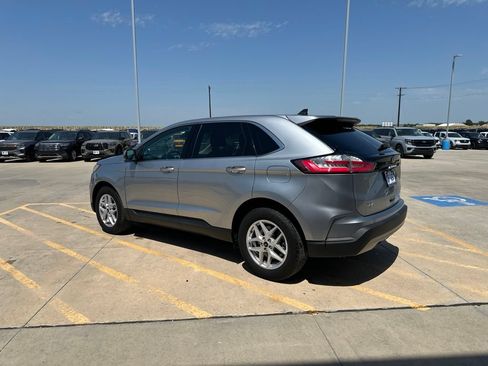 Used 2024 Ford Edge SEL w/ Convenience Package AWD/4WD image 5