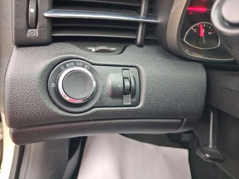 Used 2013 Chevrolet Malibu LT w/ Power Convenience Package FWD image 18