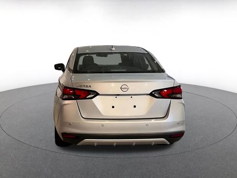 Used 2025 Nissan Versa SV image 12
