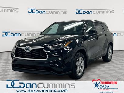 Used 2024 Toyota Highlander LE