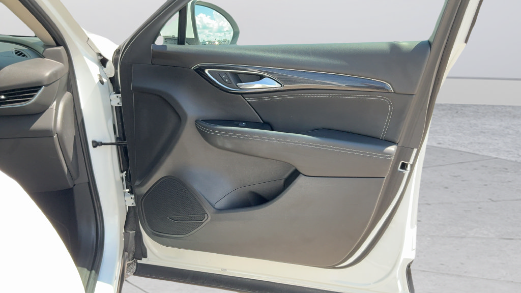 Used 2022 Buick Envision Preferred FWD image 23