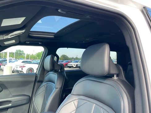 New 2027 Kia Telluride EX w/ Towing Package FWD image 18