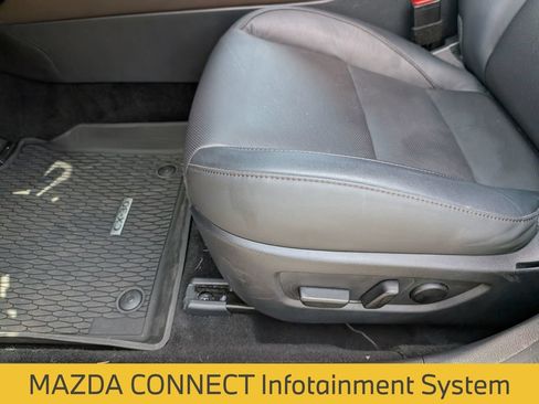 Used 2024 MAZDA CX-30 AWD 2.5 S w/ Premium Package image 17