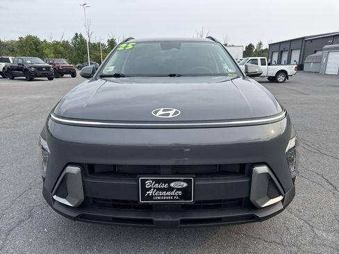 Used 2025 Hyundai Kona SEL AWD/4WD image 9