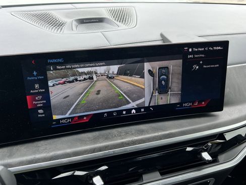 Used 2024 BMW X7 M60i w/ Executive Package image 20