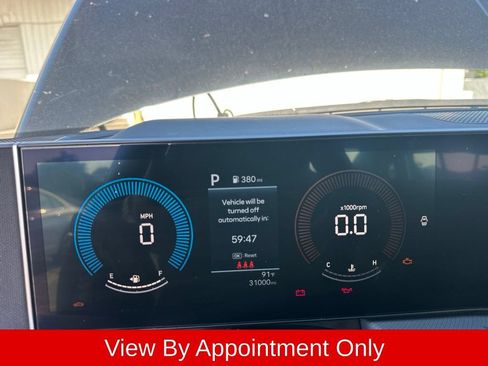 Used 2025 Hyundai Sonata SEL FWD image 2