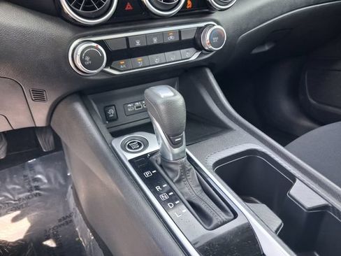 Used 2024 Nissan Sentra SV FWD image 20