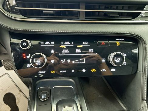 Used 2022 INFINITI QX60 Sensory w/ Cargo Package image 17