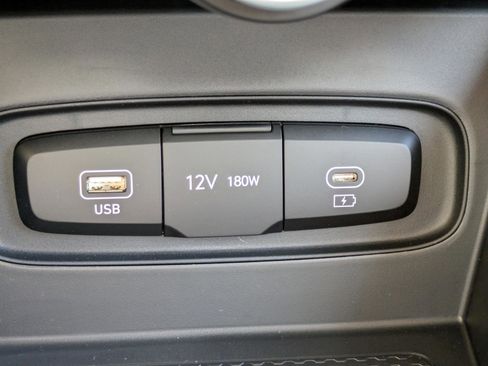 New 2026 Hyundai Venue SE FWD image 25