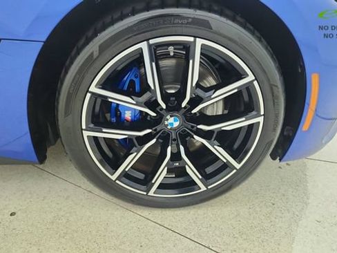 Used 2025 BMW i4 eDrive40 w/ M Sport Package RWD image 59
