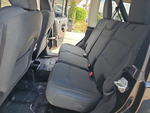 Used 2025 Jeep Wrangler Unlimited Sport AWD/4WD image 13