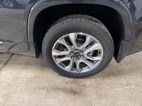 Used 2020 Chevrolet Traverse Premier image 9