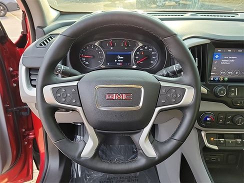 Used 2024 GMC Terrain SLT w/ Tech Package image 20