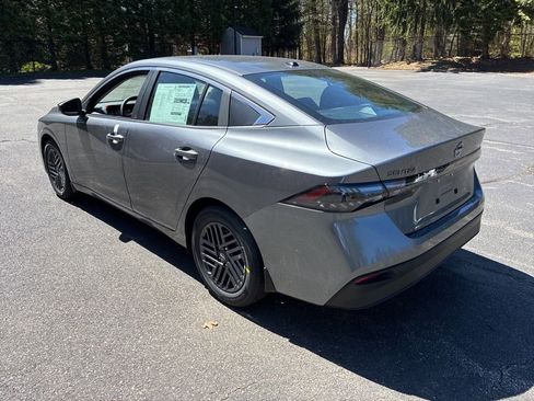New 2026 Nissan Sentra SV w/ SV Convenience Package FWD image 5