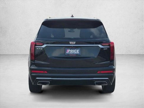 Used 2020 Cadillac XT6 Premium Luxury FWD image 6