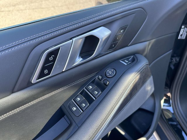 Certified 2024 BMW X5 xDrive40i w/ Premium Package AWD/4WD image 26
