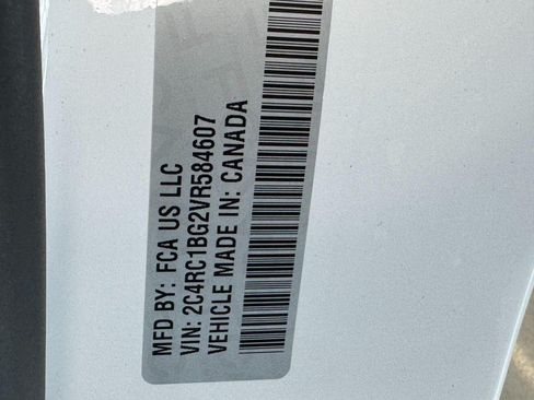 New 2027 Chrysler Pacifica Select w/ Family Tech Group FWD image 23