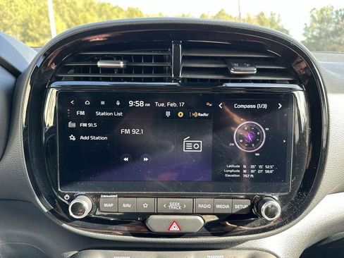 Used 2025 Kia Soul S FWD image 12
