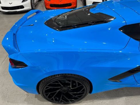 Used 2021 Chevrolet Corvette Stingray Preferred Cpe w/ Z51 Performance Package RWD image 31