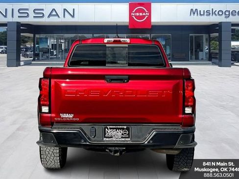 Used 2024 Chevrolet Colorado Trail Boss w/ Technology Package image 6