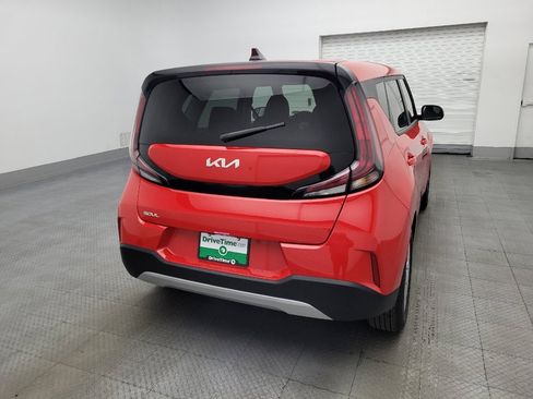 Used 2025 Kia Soul LX w/ LX Technology Package image 7