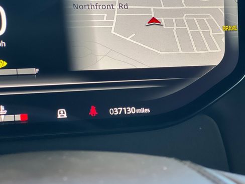 Used 2023 Land Rover Range Rover Sport SE Dynamic image 42