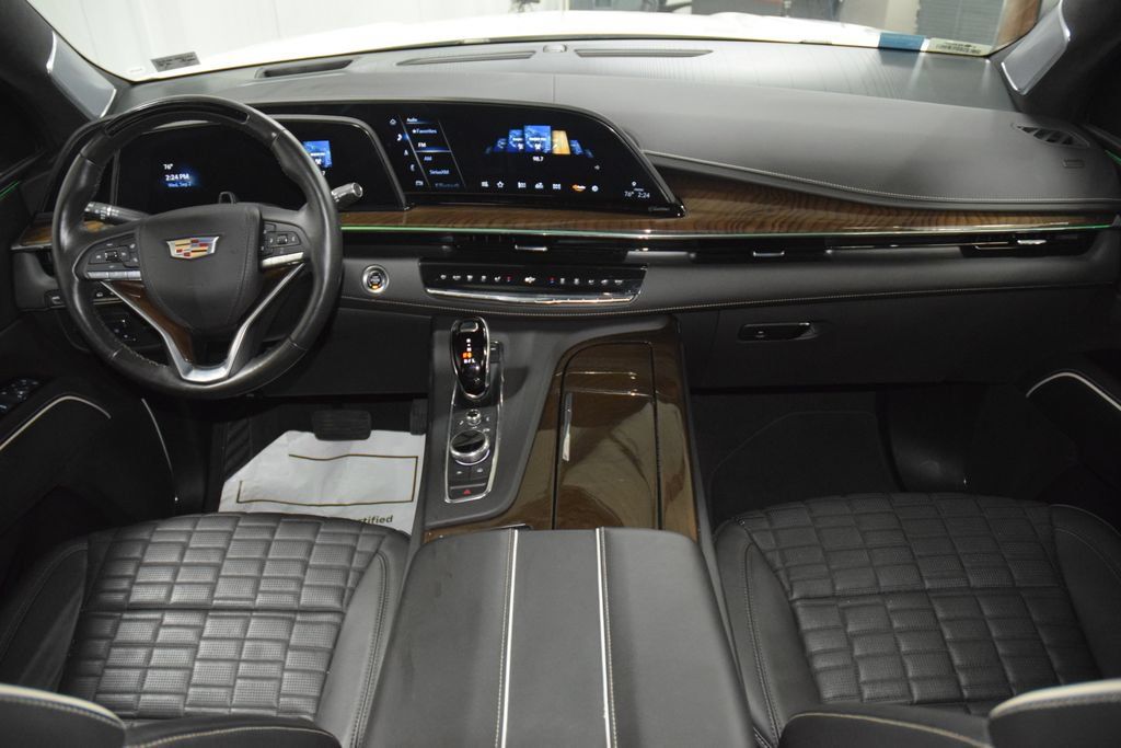 Used 2024 Cadillac Escalade Sport Platinum AWD/4WD image 32
