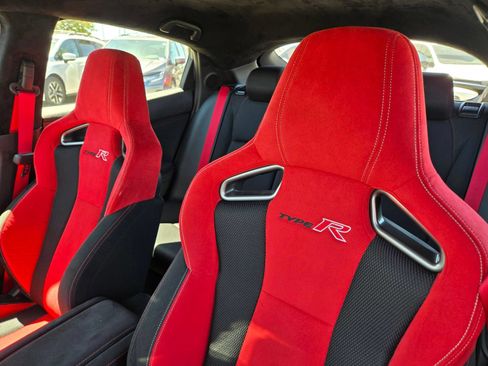 Used 2021 Honda Civic Type R image 13