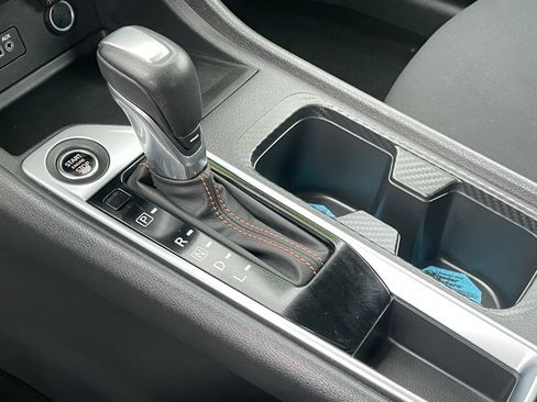 Certified 2023 Nissan Sentra SR w/ Midnight Edition Package FWD image 22