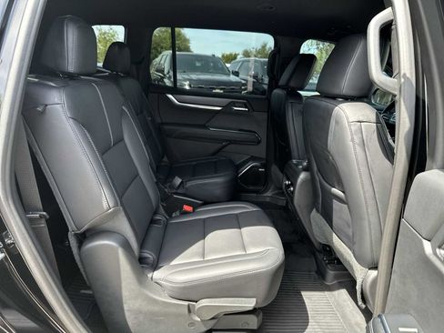 Used 2026 GMC Acadia Elevation w/ Black Edition FWD image 18