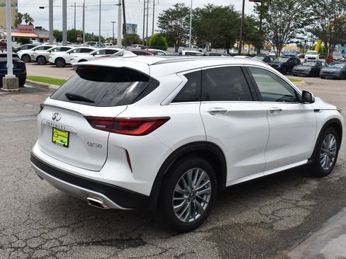 Used 2023 INFINITI QX50 Luxe FWD image 11