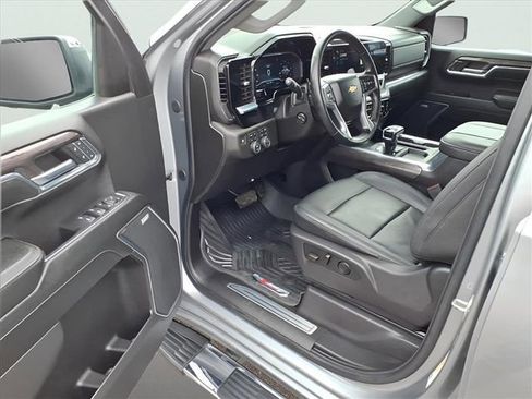 Used 2024 Chevrolet Silverado 1500 LTZ image 10