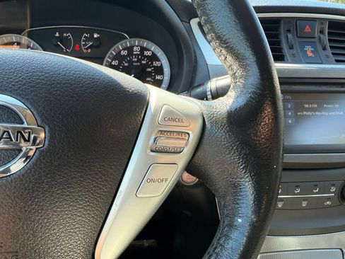 Used 2014 Nissan Sentra SR w/ SR Driver Package FWD image 15