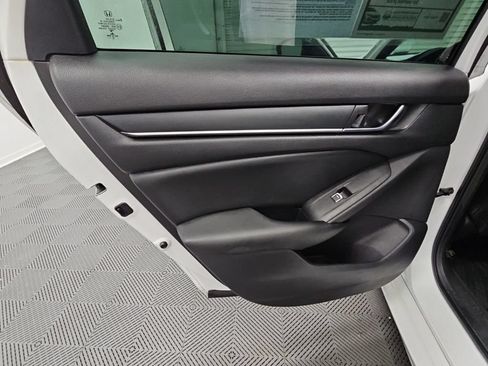 Used 2022 Honda Accord Sport image 32