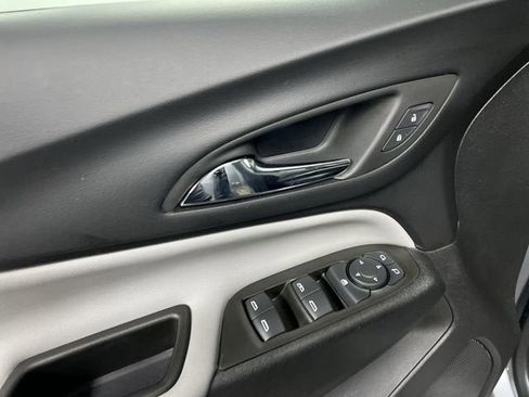 Certified 2023 Chevrolet Equinox LS w/ LS Convenience Package image 22