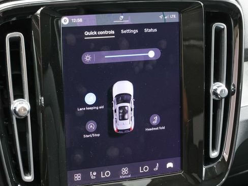 Certified 2026 Volvo XC40 B5 Plus AWD/4WD image 13