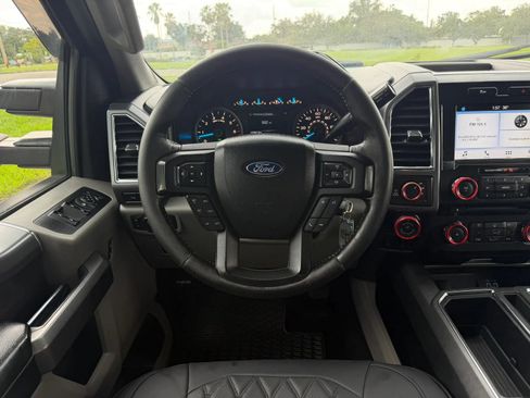 Used 2016 Ford F150 XLT w/ Equipment Group 302A Luxury AWD/4WD image 12