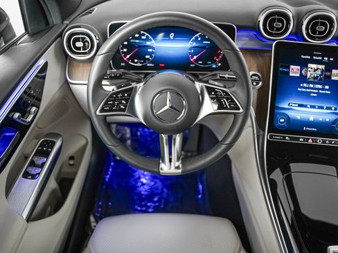 Certified 2026 Mercedes-Benz GLC 300 image 15