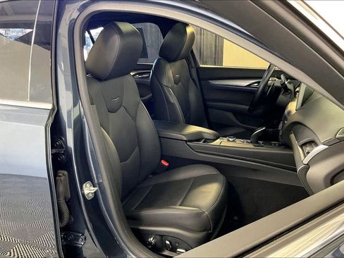 Used 2025 Cadillac CT5 Premium Luxury image 10